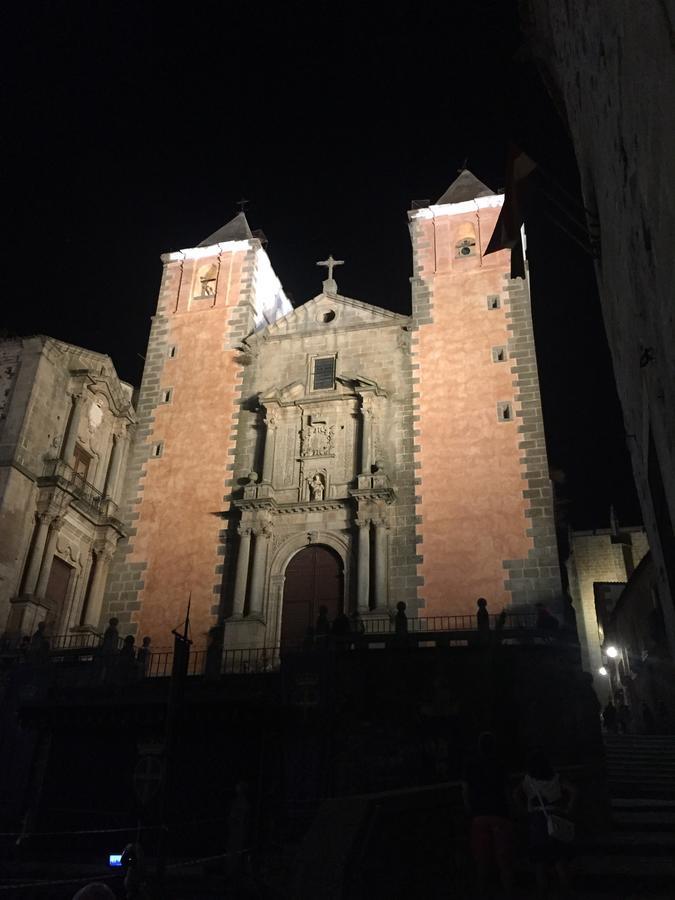 Adama Apartamento Turistico Caces 외부 사진